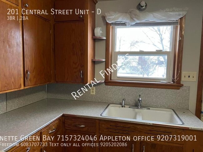 201 Central St in Potter, WI - Building Photo - Building Photo