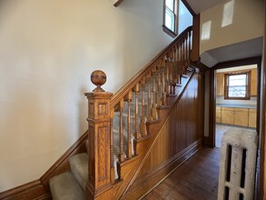 451 W 16th St in Dubuque, IA - Foto de edificio - Building Photo