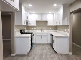 416 Bill Ave in Bakersfield, CA - Building Photo