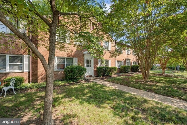 property at 2907 16th Rd S