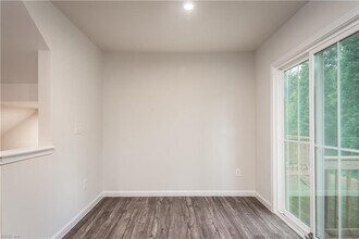 701 Lakeview Cove in Smithfield, VA - Building Photo - Building Photo