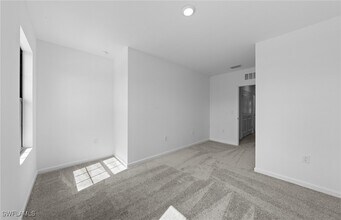 1587 Lake Jessup Cir in Cape Coral, FL - Building Photo - Building Photo