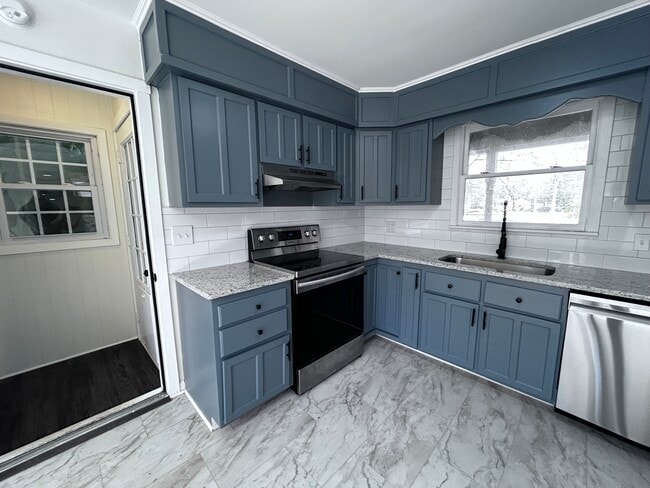 3700 Cairnbrook Ct in Columbia, SC - Building Photo - Building Photo