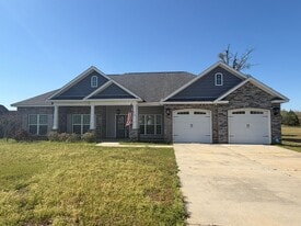 469 Madison Ave in Enterprise, AL - Building Photo