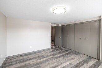 Wedgewood Apartments in Bloomfield, CT - Foto de edificio - Interior Photo
