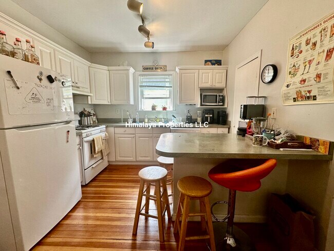 205 College Ave, Unit #2