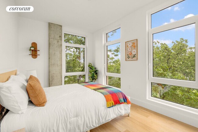 585 Argyle Rd in Brooklyn, NY - Building Photo - Building Photo