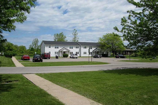 Sanborn Meadow Apartments in Sanborn, NY - Building Photo - Building Photo