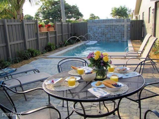 2225 NE 14th Ave in Wilton Manors, FL - Foto de edificio - Building Photo