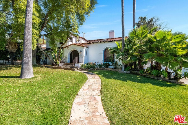 property at 1530 Valley View Rd