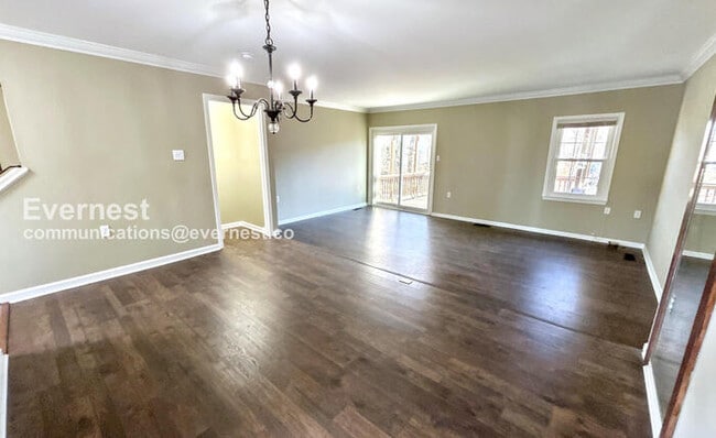 property at 11373 Cromwell Ct