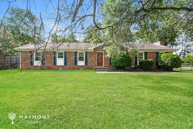 2561 Birdsong Ave in Murfreesboro, TN - Building Photo - Building Photo