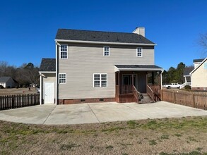 1205 Porter Pl in Greenville, NC - Building Photo - Building Photo