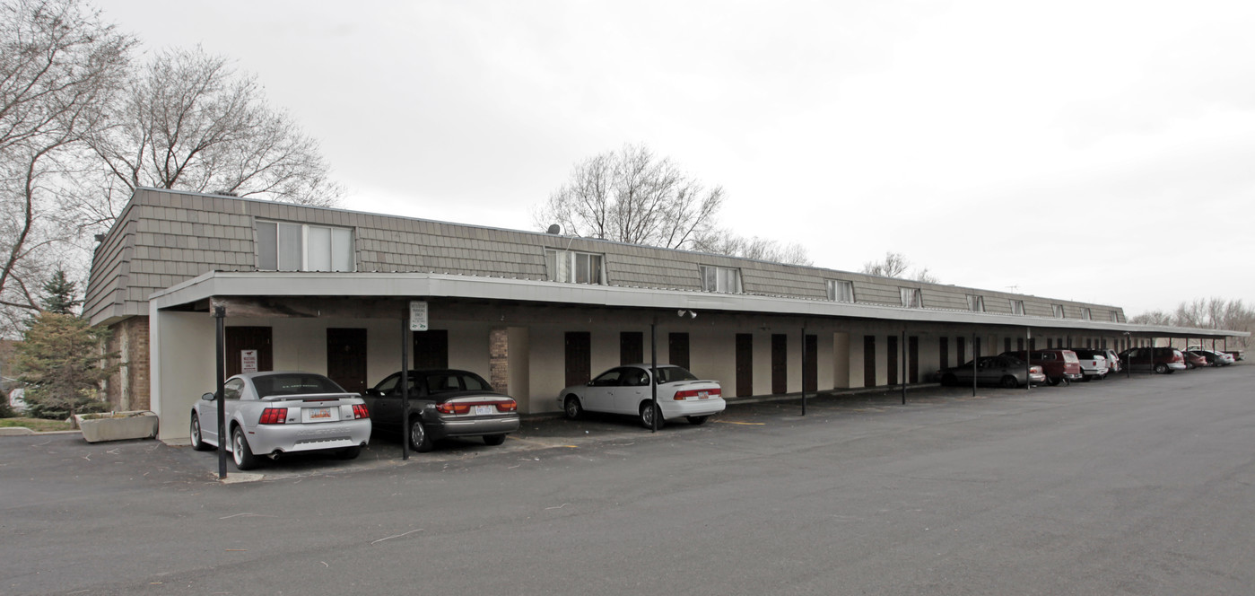 Ponderosa Apartments in Salt Lake City, UT - Foto de edificio