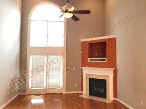 5300 Goldenglow Way in Raleigh, NC - Building Photo - Building Photo