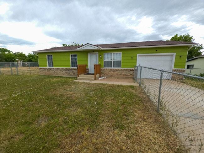 property at 362 E 7th St