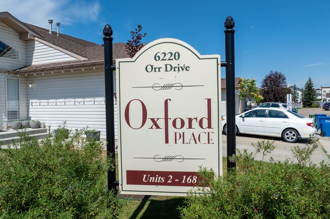 Oxford Place in Red Deer, AB - Building Photo - Building Photo