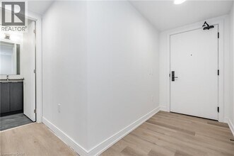 1 Jarvis St in Hamilton, ON - Building Photo - Building Photo