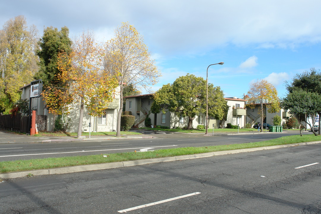 1207-1233 University Ave in Berkeley, CA - Building Photo