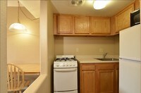 Building Photo - 4 Rent Weekly- Phoenix Northwest Apartments in Phoenix, Arizona