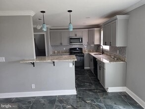 217 Cherry Ln in Lansdale, PA - Building Photo - Building Photo