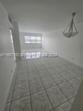 2555 NE 11th St, Unit 601 in Fort Lauderdale, FL - Building Photo - Building Photo