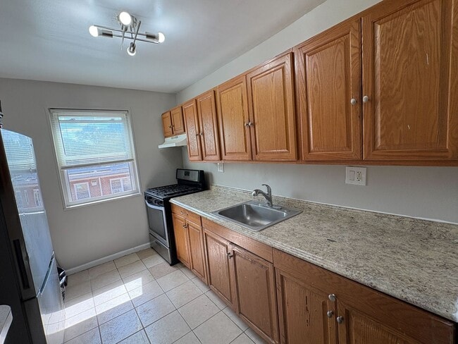 2311 Altamont Pl SE in Washington, DC - Building Photo - Building Photo
