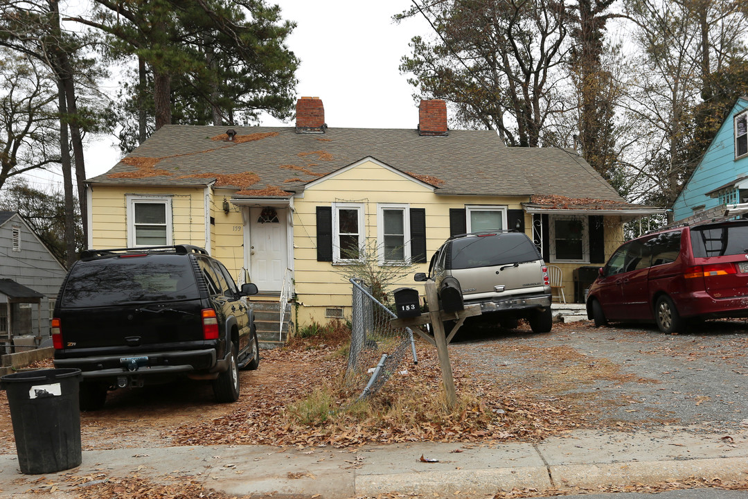 153-159 Hedges St SE in Marietta, GA - Foto de edificio