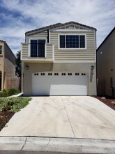 267 Via las Casitas in Templeton, CA - Building Photo - Building Photo