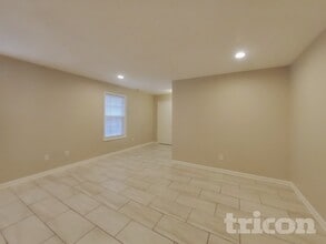 12298 Wolf Run Rd in Noblesville, IN - Foto de edificio - Building Photo