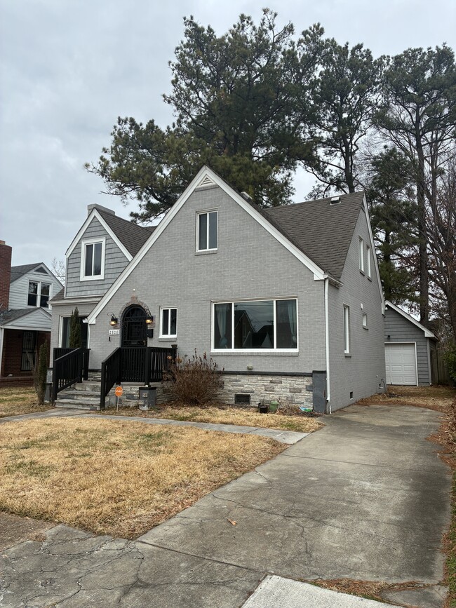 2808 Beachmont Ave in Norfolk, VA - Building Photo - Building Photo