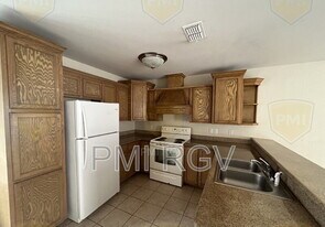 3802 S Radisson Ave in Pharr, TX - Building Photo