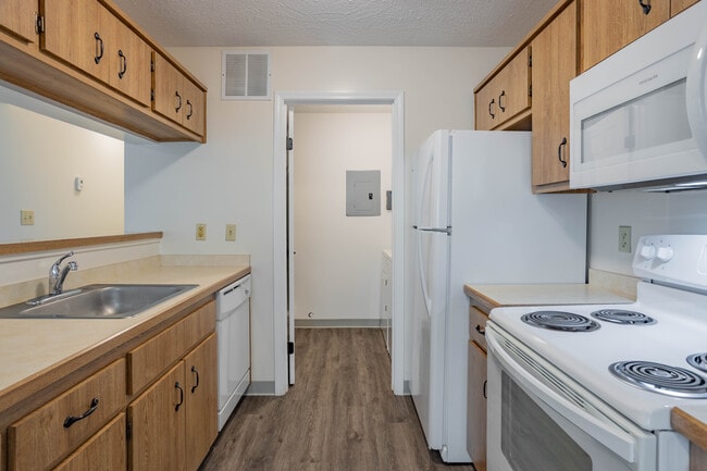 Hawthorn Club Apartments in Aurora, OH - Foto de edificio - Interior Photo
