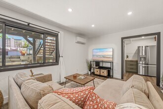 234 Spanish Spur, Unit 1 in Fallbrook, CA - Building Photo - Building Photo