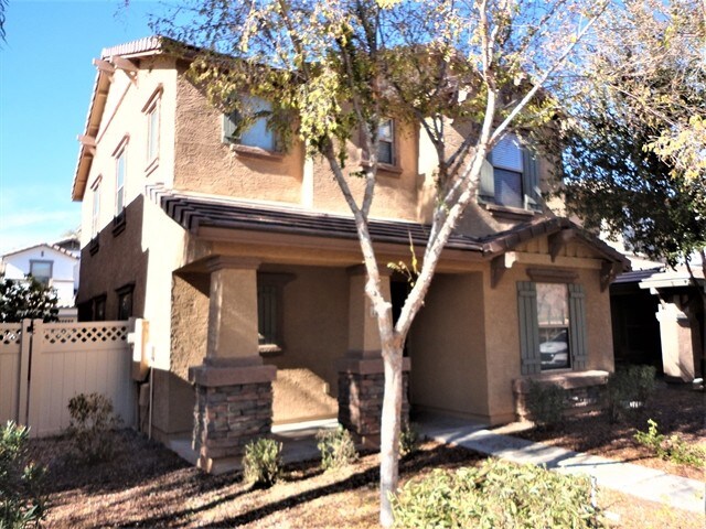 1033 S Deerfield Ln in Gilbert, AZ - Building Photo