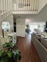 1818 S Quebec Way in Denver, CO - Building Photo - Building Photo
