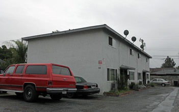 403-405 W J St in Ontario, CA - Building Photo - Building Photo