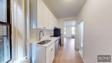 588 Amsterdam Ave in New York, NY - Building Photo - Building Photo