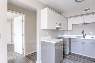 349 S 26th in Lincoln, NE - Building Photo - Building Photo