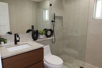 104 Primrose Ln in Layton, FL - Building Photo - Building Photo