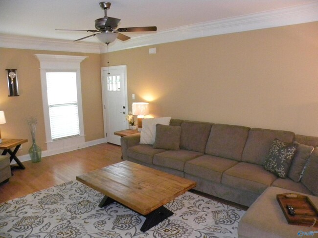 6 Atherton Cir SW in Huntsville, AL - Building Photo - Building Photo