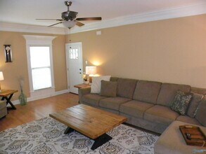 6 Atherton Cir SW in Huntsville, AL - Building Photo - Building Photo