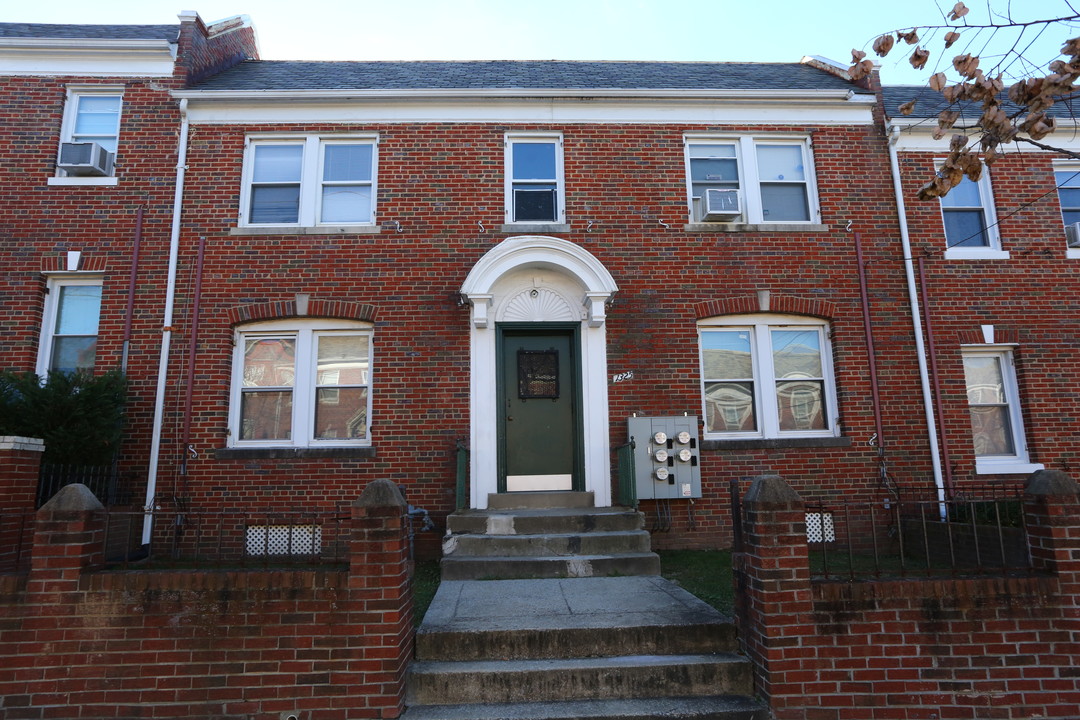 1325 Adams St NE in Washington, DC - Building Photo