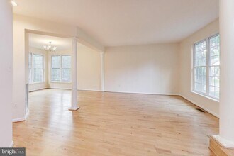 11151 Yellow Leaf Way in Germantown, MD - Building Photo - Building Photo