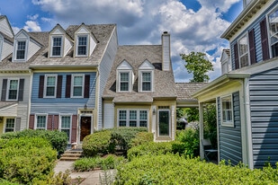 12817 Mill Brook Ct in Woodbridge, VA - Building Photo