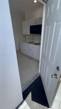 7804 SW 21st Terrace in Miami, FL - Building Photo - Building Photo