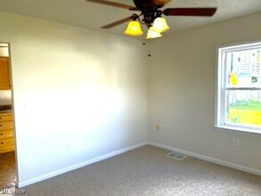 128 S 13th St in Weirton, WV - Building Photo - Building Photo