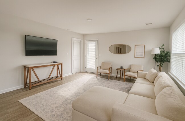 101 Cleat Dr in Surf City, NC - Foto de edificio - Building Photo