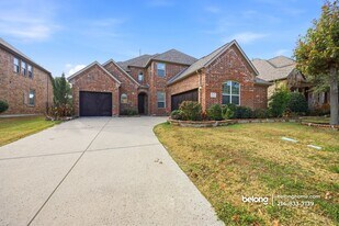 312 Paluxy Dr in Irving, TX - Building Photo