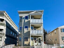 182 Sheridan St in Bridgeport, CT - Building Photo